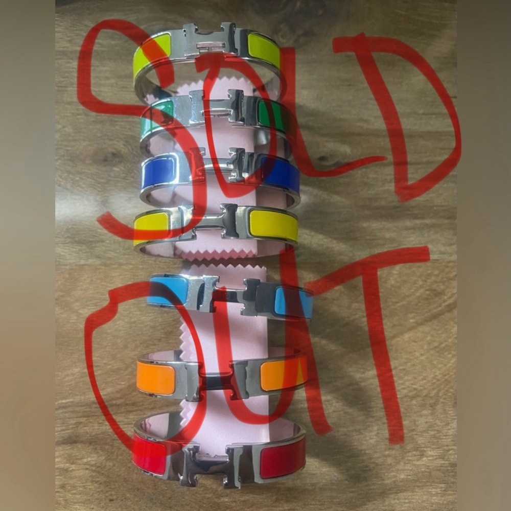 New! Clic H Bracelet Silver Hardware (Multiple Colors)